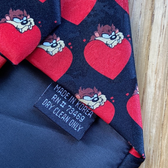 Vintage Taz Tasmanian Devil 1997 Looney Tunes Valentine’s Neck Tie Love Hearts - Picture 4 of 6
